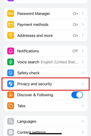 Screenshot of how to clear your cache on Chrome with iOS.