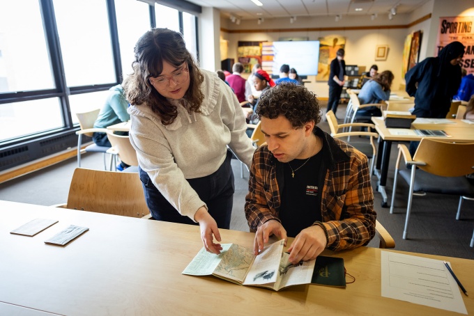 Instruction and Collections Archivist Kaylee Swinford teaches a class. 