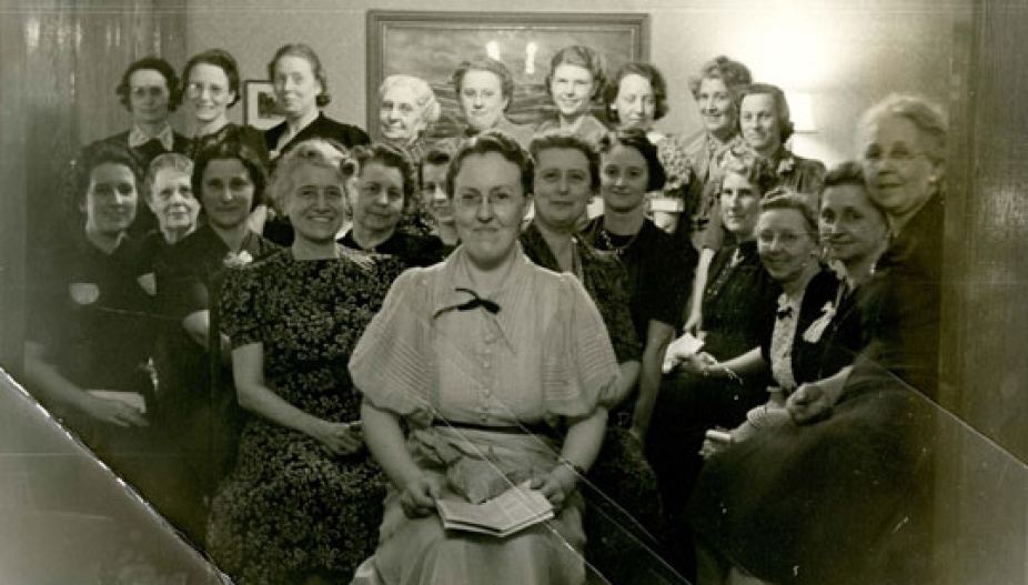 members of the Silver Creek Shakespeare Club, circa 1930s. 