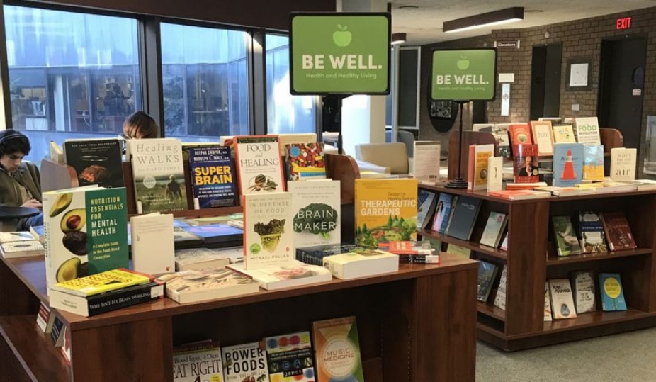 Photo of the Health and Healthy Living book displays in Lockwood Library. 