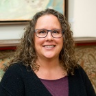Lynn Lasota Headshot. 