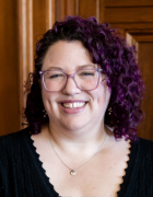 Elizabeth Stellrecht headshot. 