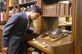 photo of Edward McGuire death mask, History of Medicine collection circa 2002