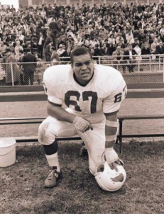 Buffalo defensive lineman standout Ted Gibbons